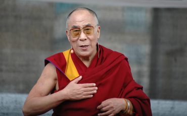 dalaj-lama-shutterstock_30793477