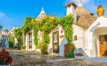 Trulli-houses-in-Alberobello