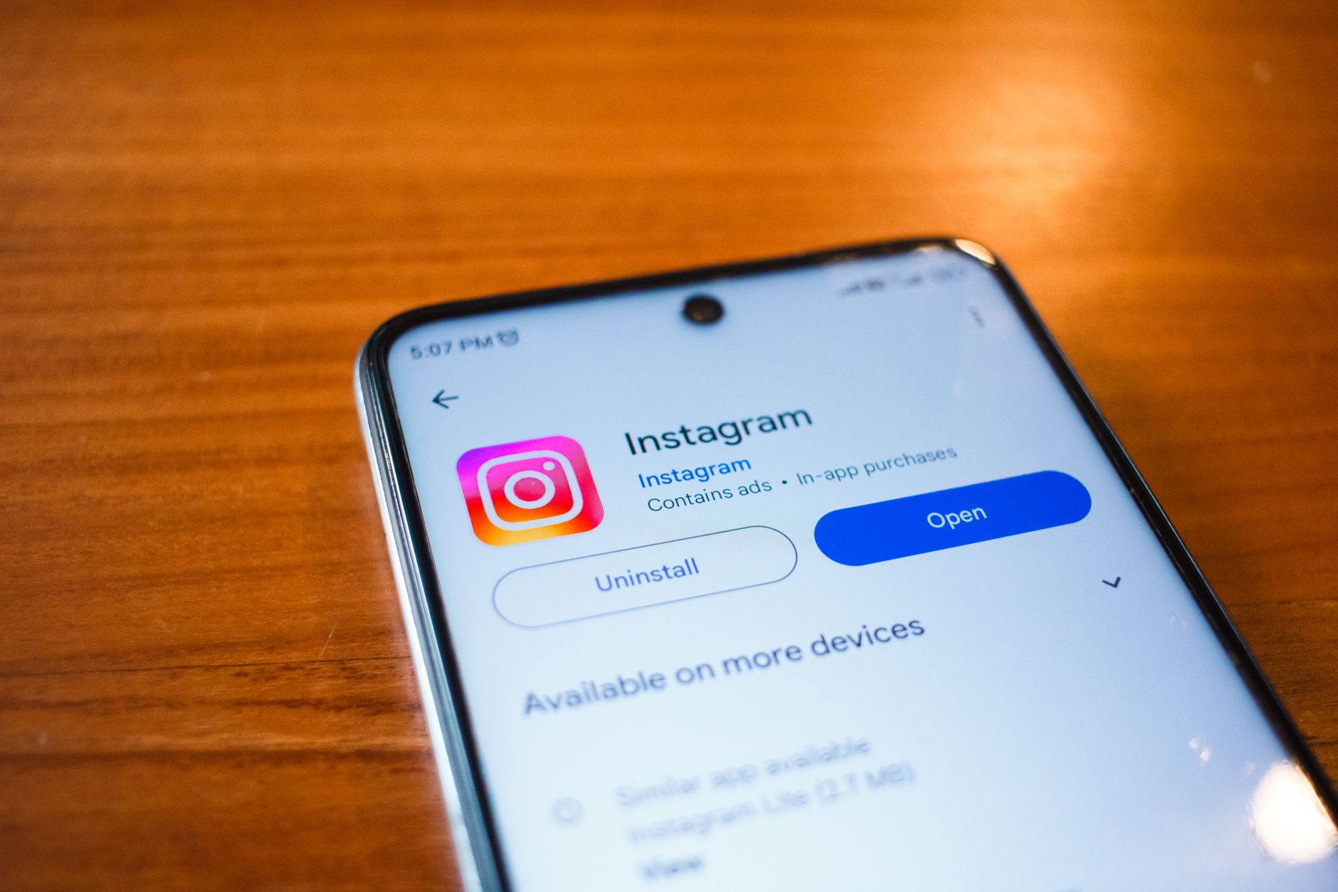 Instagram profil na mobilnom telefonu