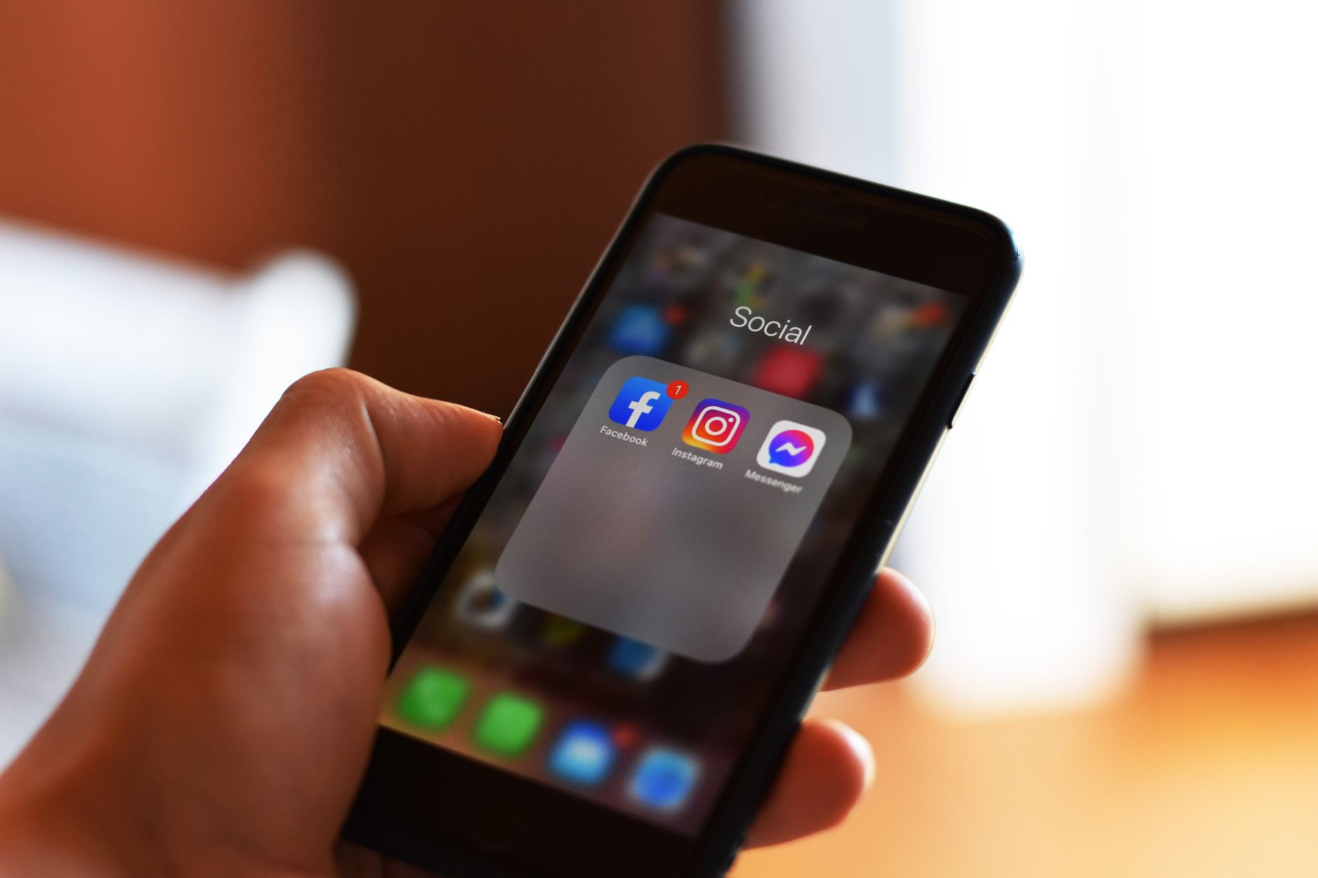 Instagram profil na mobilnom telefonu